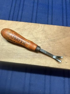 W M Johnson Tack Puller - Bild 1 von 7