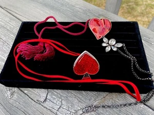 Lot pendentif collier vintage YSL Yves Saint Laurent - Photo 1 sur 6
