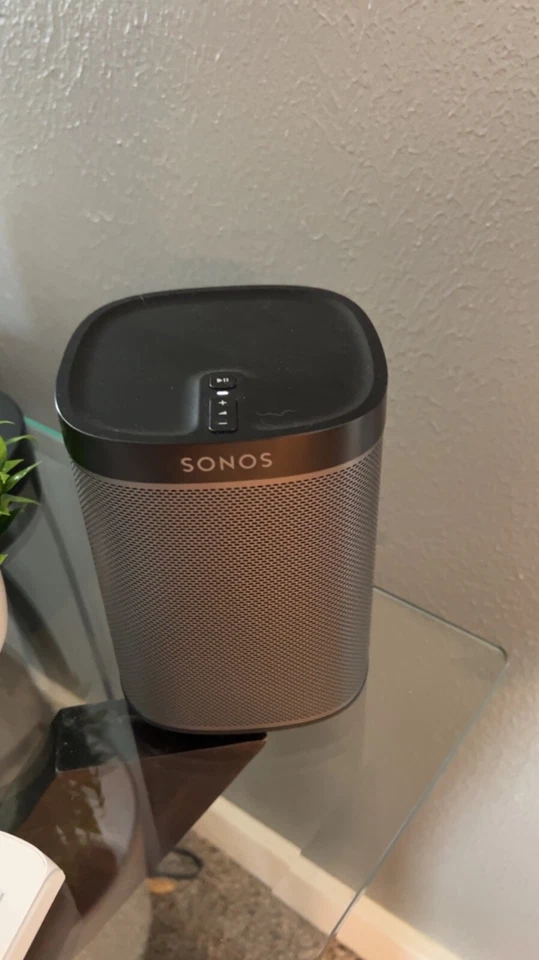Sonos Play:1 Wireless Speaker - Black (PLAY1US1BLK) Pre-Owned Works Perfectly! - Image 1 of 1