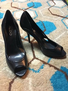 sandalias douradas aldo