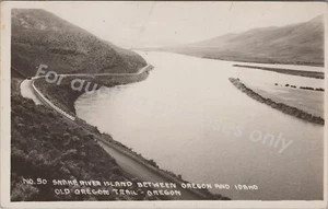 Snake River, OR: RPPC Snake River Island, Oregon Trail Echtfoto Postkarte - Bild 1 von 2