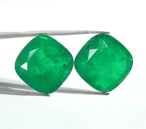 Smaragdfarbenes Doppelkissen geschnittenes Paar 12x12 mm 13,03 CTS facettiert loser Edelstein - Bild 1 von 9