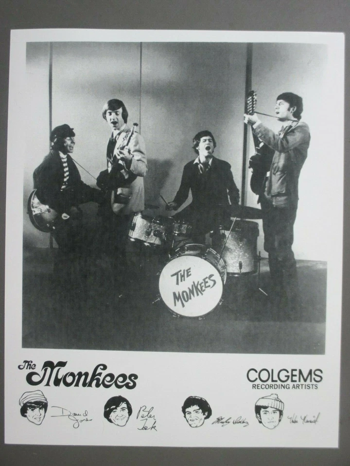 Monkees promo photo 8 X 10 glossy black & white LIVE mouths open ! - Image 1 of 1
