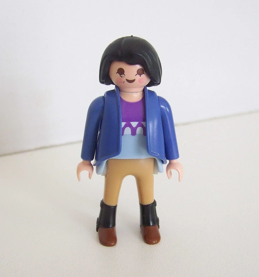 PLAYMOBIL (T3271) CENTRE EQUESTRE - Cavalière Dresseuse Box Cheval 5107 - Photo 1/1