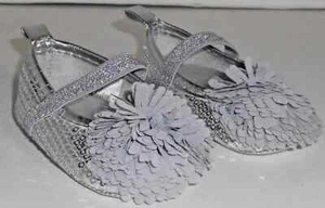 Bebé Niño Pequeño Lentejuelas Acento de Pompón Plata Mary Jane Zapatilla Zapatos Talla 3-6 Meses. - Imagen 1 de 3