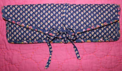 VERA BRADLEY Blue Floral Quilted Cotton Travel Jewelry Holder Bag Tie Close VTG - Image 1 of 4