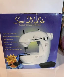 Sew D'Lite Portable Mechanical Sewing Machine ~ Light Weight ~ Tested ~ Used - Picture 1 of 3