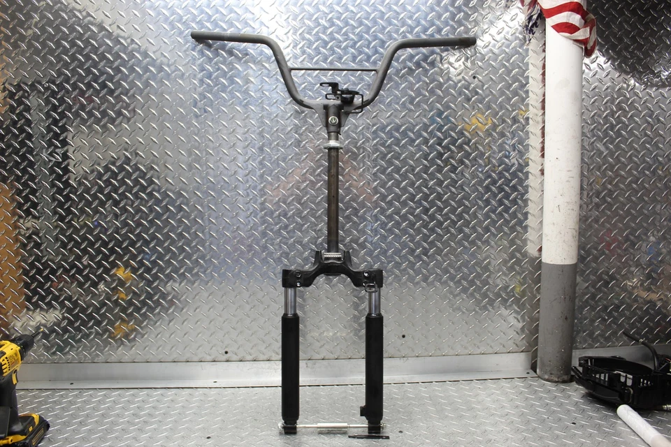 Honda Ruckus 50 2008 NPS50S parte delantera completa Foto 1 de 4