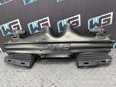 MERCEDES E63 AMG W213 PTG M177.2 entrada de caixa de ar de carbono alto fluxo ajuste premier - Imagem 1 de 4