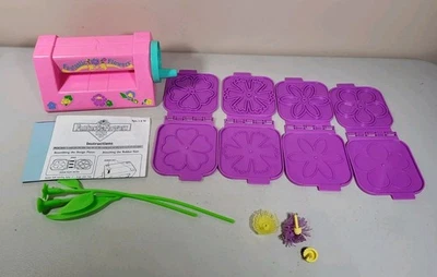Vintage Hasbro Fantastic Flowers Flower Making Set Toy Incomplete No Box - Image 1 of 4