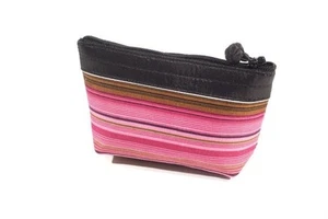 Busca un bolso de monedas único a rayas rosa y negro. Bolso de maquillaje en miniatura para bolsos. - Imagen 1 de 1