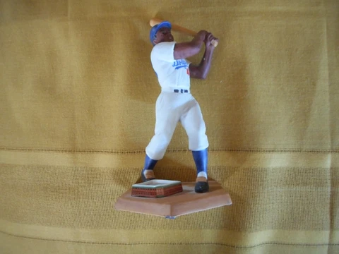 1989 Jackie Robinson boys of summer series limited  figurine (No Box) Cover