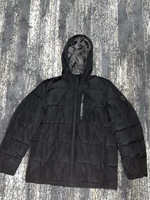 Chaqueta acolchada aislante negra Nautica para hombre talla grande Foto 1 de 4