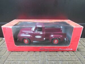 Snap On Trucking Series pick-up truck Ford F100 model 1:18 scale