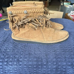 Minnetonka Moccasins 697T Double Fringe Boot Side Zip Suede Women’s Size 8.5 - Picture 1 of 5