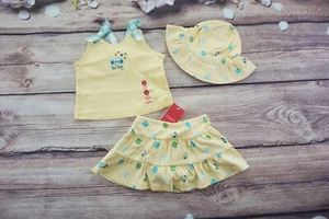 De Colección Gymboree Piscina Fiesta Amarillo Playa Bola Tanque, Falda Tejida y Sombrero Set 3-6 Mos.NUEVO CON ETIQUETAS - Imagen 1 de 12