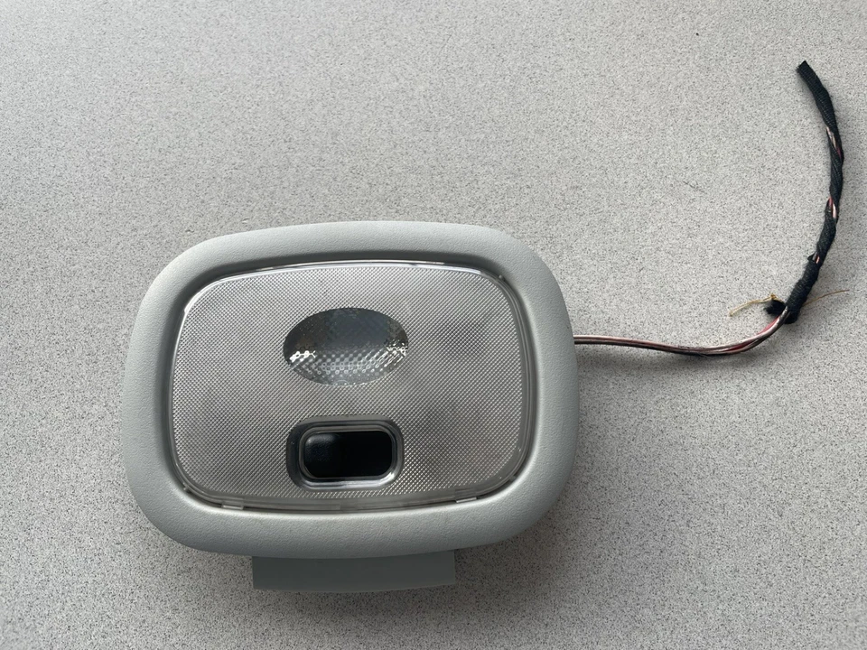 MERCEDES-BENZ ML320 1998-2003 ~ LUZ DOMO TRASERA ~ A1638203423 ~ PIEZA OEM Foto 1 de 4