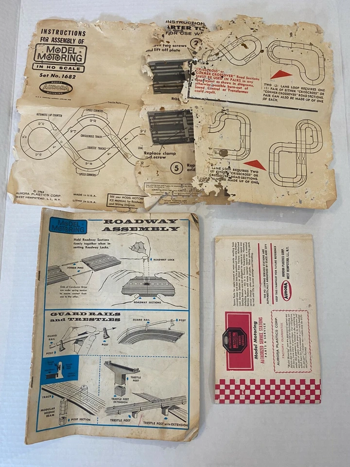 MAL ESTADO Modelo Aurora Motor Instrucción Lote Estación de Servicio Ranura Coche Antiguo Foto 1 de 4