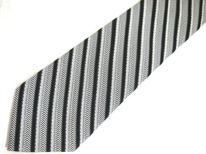 Daniel de Fasson Studio Mens Necktie Tie Grey Black Chevron Striped Silk 59" - Picture 1 of 5