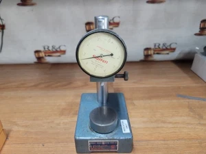 STARRETT .001" INDICATOR W/ COMPARATOR STAND - Picture 1 of 3