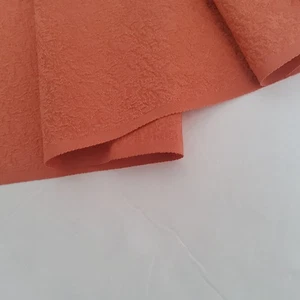 Tela kimono coral oscuro teñida natural jacquard seda sin usar perno por yarda BS56 - Imagen 1 de 7