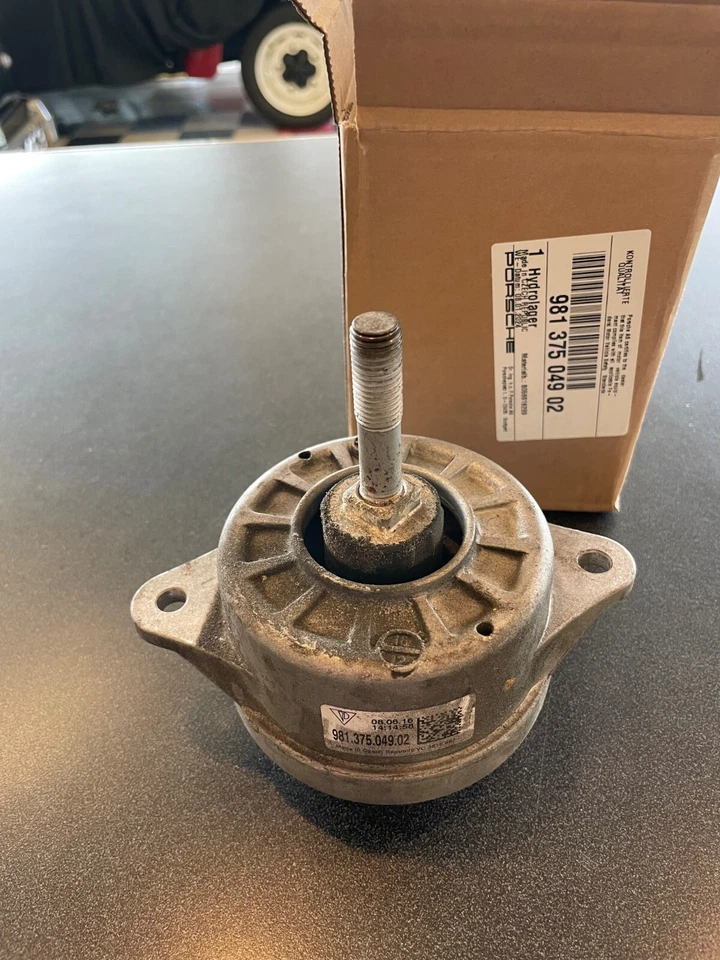 Soporte de transmisión genuino Porsche Boxster Cayman PDK 2013-2016 # 98137504902 Foto 1 de 4