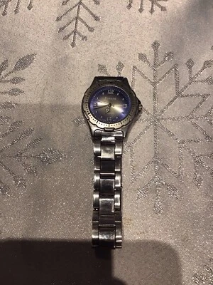 Reloj de cuarzo vintage Future para hombre cara azul necesita batería Foto 1 de 4