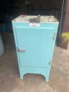 westinghouse refrigerator 1935 - Picture 1 of 9