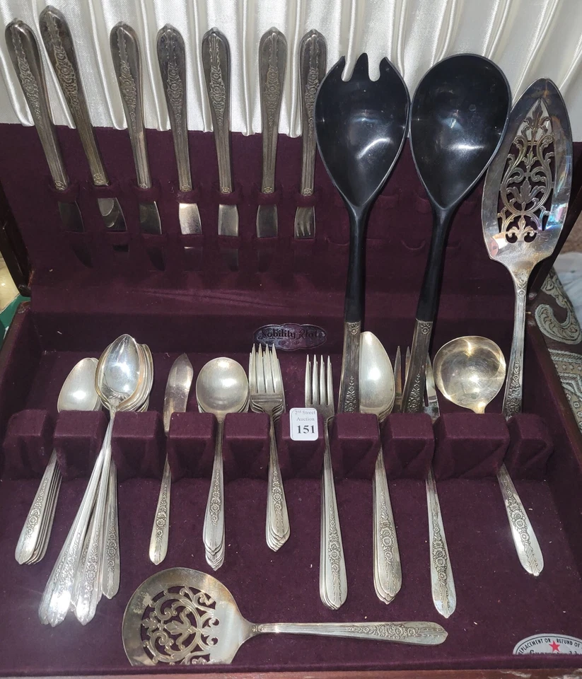 Juego de 59 cubiertos Nobility Plate Royal Rose 1939 cubiertos plateados, juego de ensalada raro Foto 1 de 1