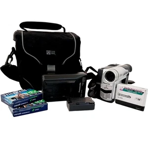 Panasonic NV-DS60 Mini DV Camcorder with Accessories - Picture 1 of 12