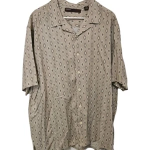 Perry Ellis Button Up Men's XL Beige Geometric Short Sleeve  Lightweight EUC  - Picture 1 of 6