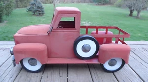 1949 großer Metall LKW Modell gedeckt rot 27" lang Bauernhof Veranda Deck Dekor Pflanzgefäß - Bild 1 von 11