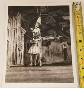 Signed BALLET Photograph NYCB PETER MARTINS ORIGINAL AUTOGRAPH Happy Birthday - Picture 1 of 10