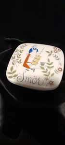 Figgjo Norway Porcelain Butter Dish Woman Churning Butter 4" Square 1960's - Picture 1 of 5