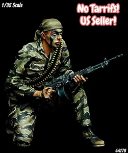 Figurina resina 1/35 guerra Vietnam US Navy Seal inginocchiata con kit modellino MG 44178 - Foto 1 di 5