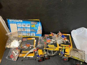 Metal Tech building set lot Skyscraper Tractor Dump Truck Digger and more - Picture 1 of 10