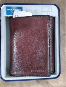 Dockers Executive Series Brown Leather Classic Trifold Wallet Original Box NWT - Picture 1 of 4