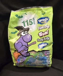 115 Stück Halloween Süßigkeiten Sorten Beutel NERDS Gummibündel, Trolli, Fun Dip & mehr  - Bild 1 von 3
