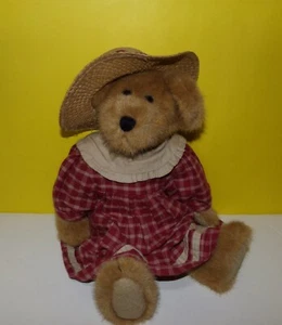 Peluche de 14" Boyds Bears “Anna-Belle” colección de archivo con etiquetas y ropa - Imagen 1 de 3