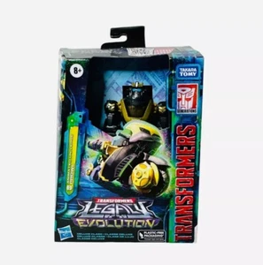 Transformers Legacy Evolution PROWL Deluxe Class Action Figure - Picture 1 of 2