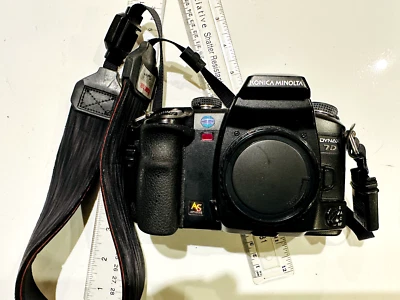 Konica Minolta Dynax 7D - Image 1 of 4