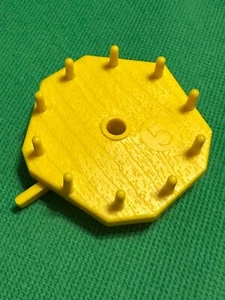 Vintage Milton Bradley 1986 Mouse Trap YELLOW GEAR 5 original game part piece - Picture 1 of 2