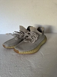 Taglia 9 - Adidas Yeezy Boost 350 V2 sesamo basso - Foto 1 di 20