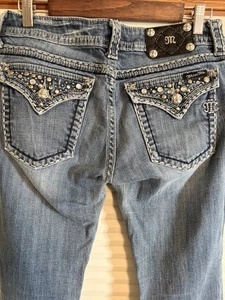Miss Me Women's Bootcut Jeans Size 30 Blue Dark Wash Embellished Pockets - Picture 1 of 15