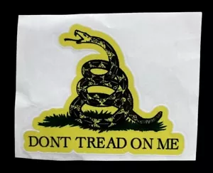 New Don’t Tread On Me Liberty Or Death Sticker Decal 4” X 5” - Bild 1 von 1