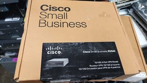 NEW Cisco RV042 Home Small Business 10/100 Dual WAN 4-Port VPN Router w/Adapter - Bild 1 von 1