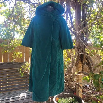 Vintage 1940s Neusteter Dark Green Velvet Hooded  Opera Swing Coat No Size Tag - Image 1 of 4