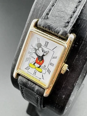 Reloj Lorus/Seiko estilo tanque vintage Mickey Mouse V810-5000 Disney B5 funcionando Foto 1 de 4