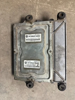 International 4400 DT570 ECU ECM 1839368C1 1842443C94 Engine Control Module - Imagem 1 de 2