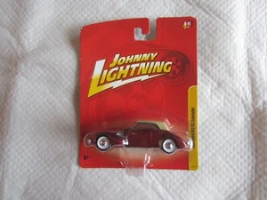 2010 Johnny Lightning 1937 Cord 812 SC Cabriolet NIP - Picture 1 of 3